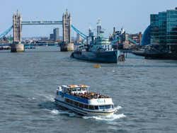 River Thames Cruise + London Eye Tickets
