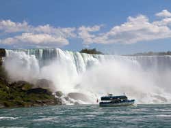 2 or 3-Day Niagara Falls Tour