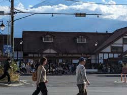 Mount Fuji, Lake Kawaguchi + Chureito Pagoda Day Trip