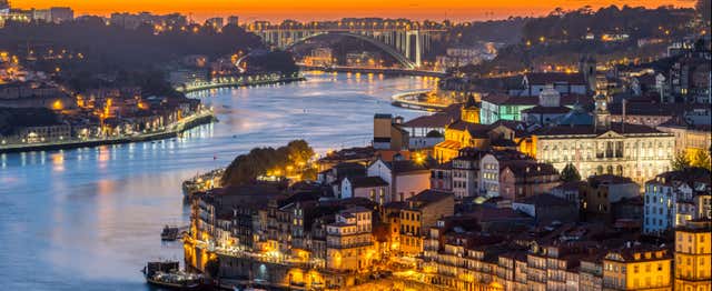 Porto Cruise with Dinner & Live Music