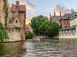 Excursión a Brujas en tren + Paseo en barco por los canales