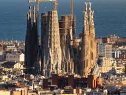 Tour por la Sagrada Familia con subida a las torres