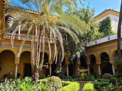 Visita guiada por el Palacio de las Dueñas