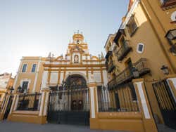 Tour por la Macarena + Palacio de las Dueñas