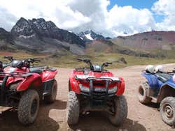 Tour en quad por el Valle Rojo + Montaña Arcoíris