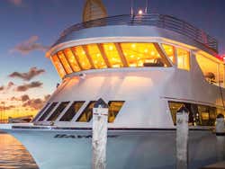 Fiesta en barco por Miami