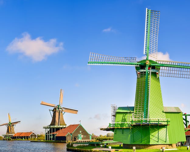 Tour from Amsterdam to the windmill village Zaanse Schans and Keukenhof