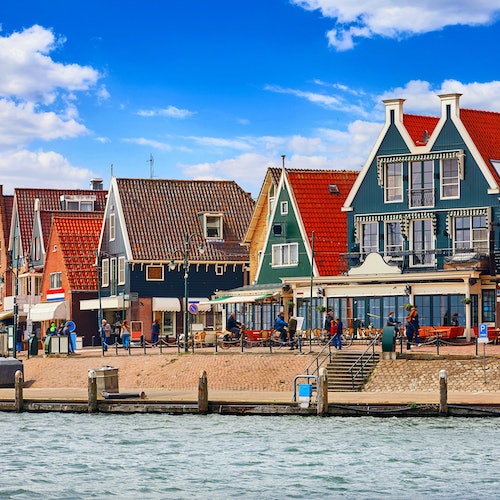Zaanse Schans & Volendam: Private Guided Tour + Transport