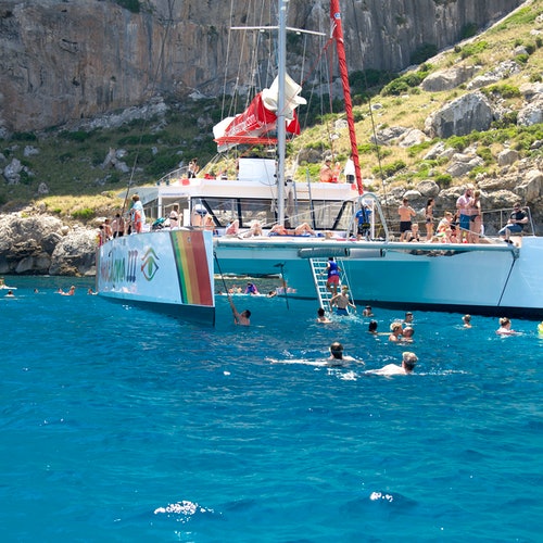 Crucero en catamarán por Mallorca con comida/cena y snorkel
