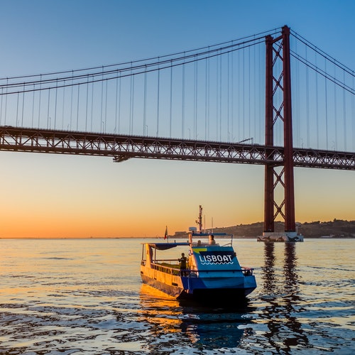Lisbon: 1.5-Hour River Cruise at Sunset by Lisboat