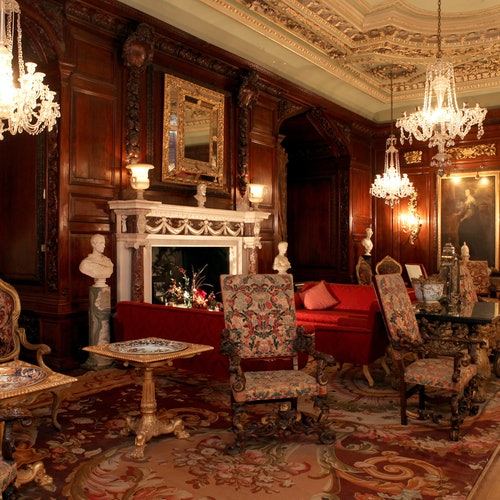 Warwick Castle: Day Trip from London by Rail