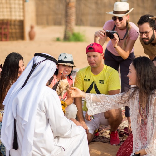 Vuelo en globo aerostático en Dubai con desayuno y paseo en camello