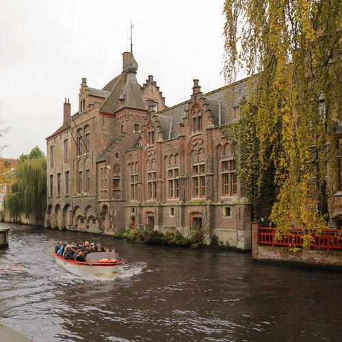 Bruges: Guided Tour from Paris