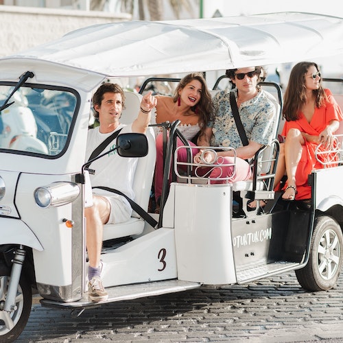 Málaga: Tour de 1 hora en Tuk Tuk Eléctrico Privado