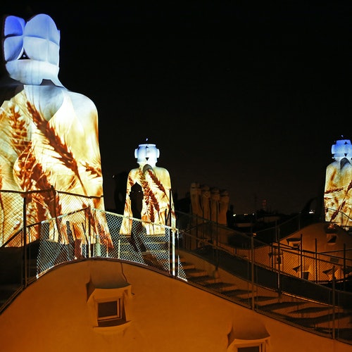 Casa Milà - La Pedrera: Tour guiado nocturno + Cena opcional