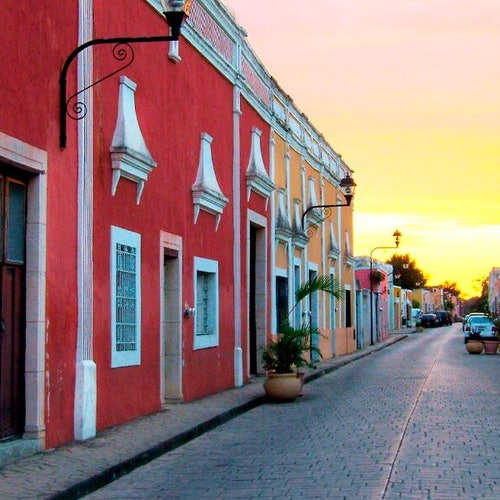 Chichén Itzá, Cenote y Valladolid: Visita guiada, Entrada, Traslado + Comida