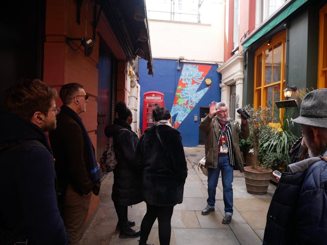 Hard Rock London Walking Tour with Lunch