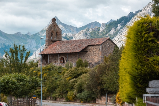 Riaño Tour with Boat Ride through the Leonese Fjords